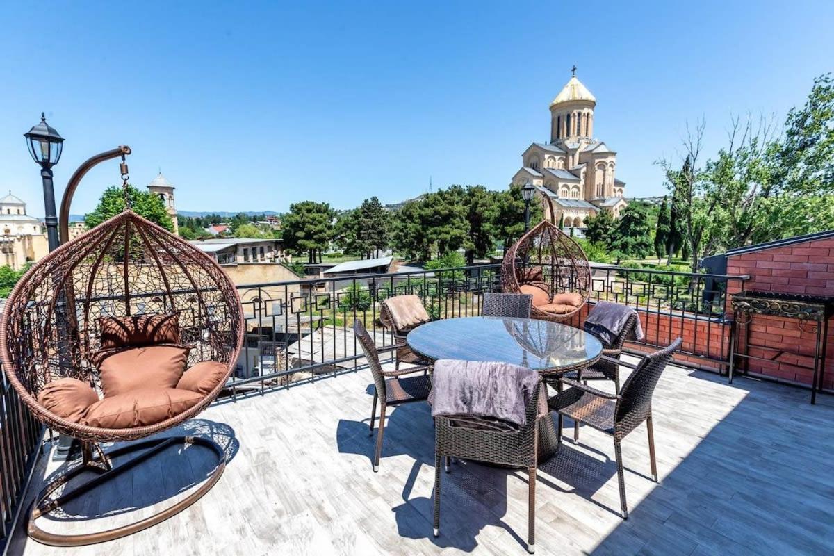 3Br Apt W Huge Terrace & Magnificent Views ティビリシ エクステリア 写真