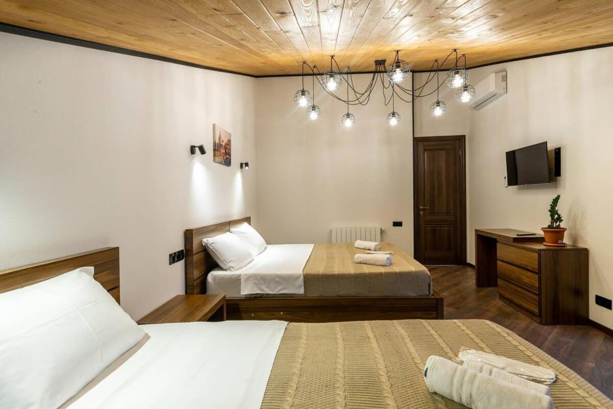 3Br Apt W Huge Terrace & Magnificent Views ティビリシ エクステリア 写真
